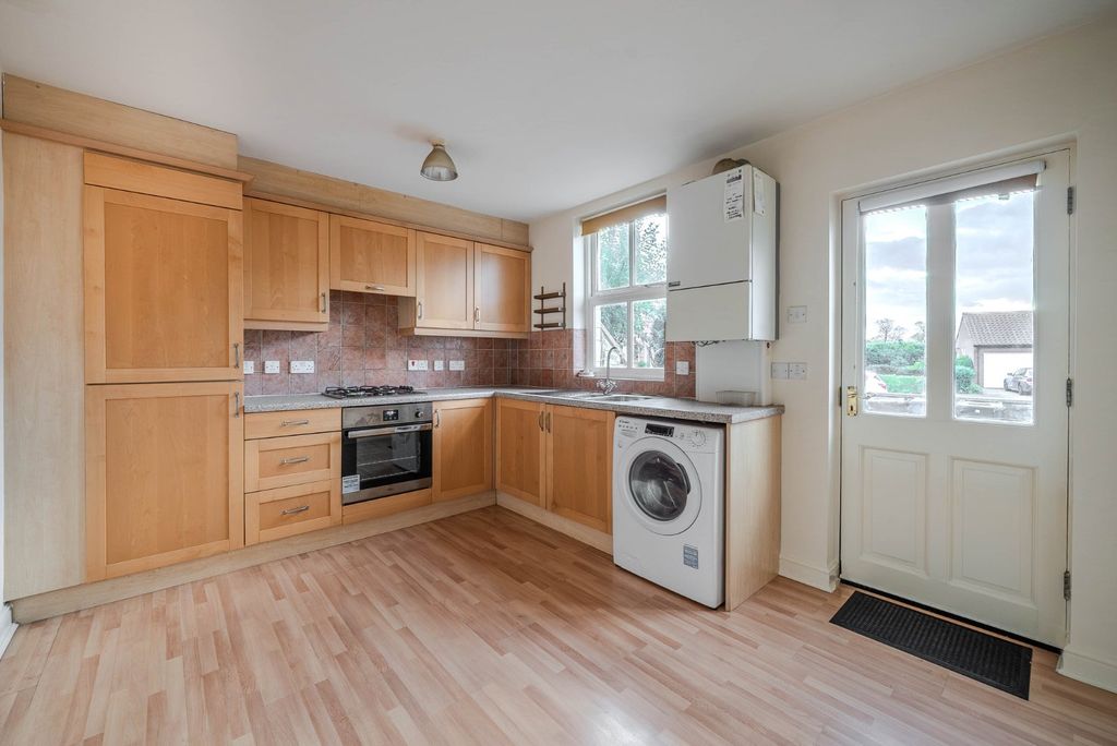 Property photo 2 of 11 Picture No. 25