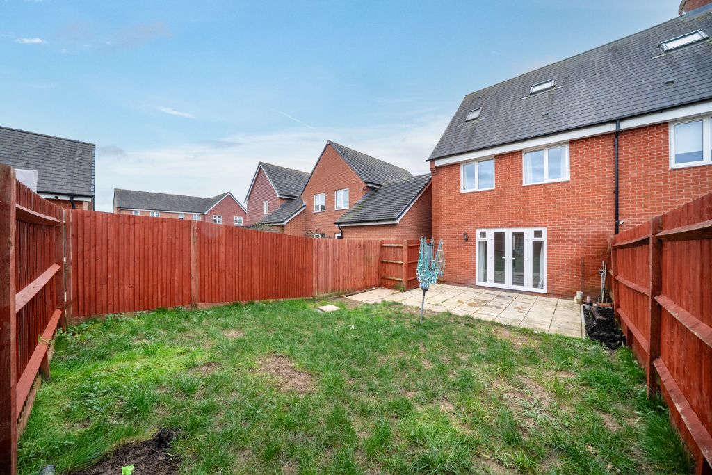 Property photo 2 of 20