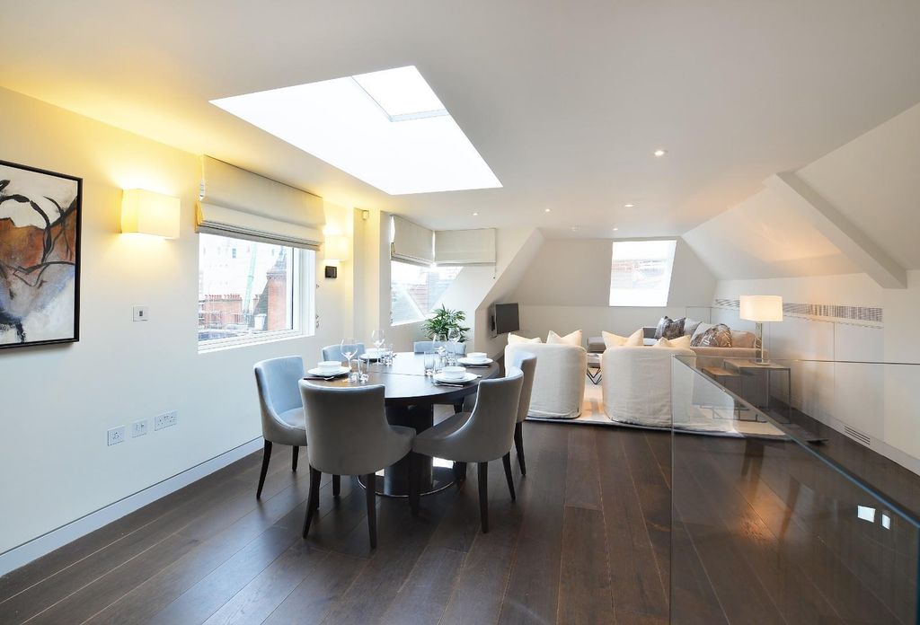 Property photo 2 of 26 Duke_28.Jpg