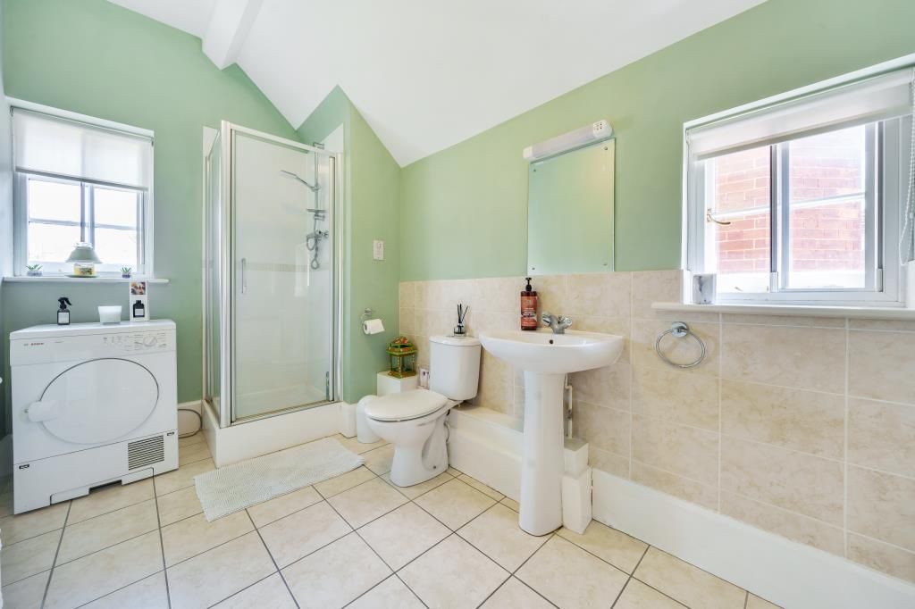 Property photo 2 of 11 Shower Room