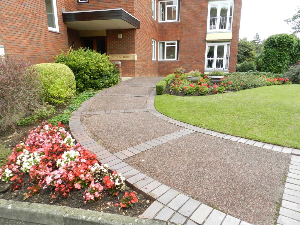 Property photo 2 of 19