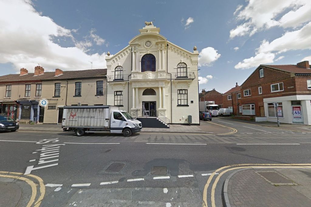 Property photo 3 of 6