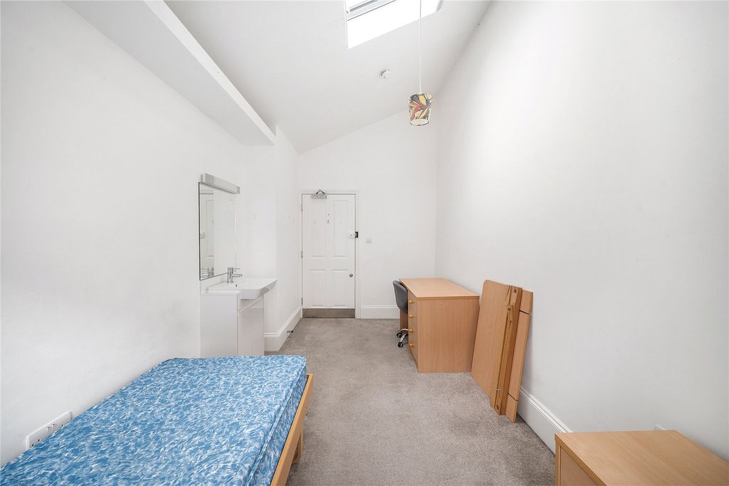 Property photo 2 of 7 Picture No. 09