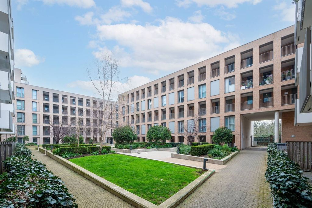 Property photo 3 of 8