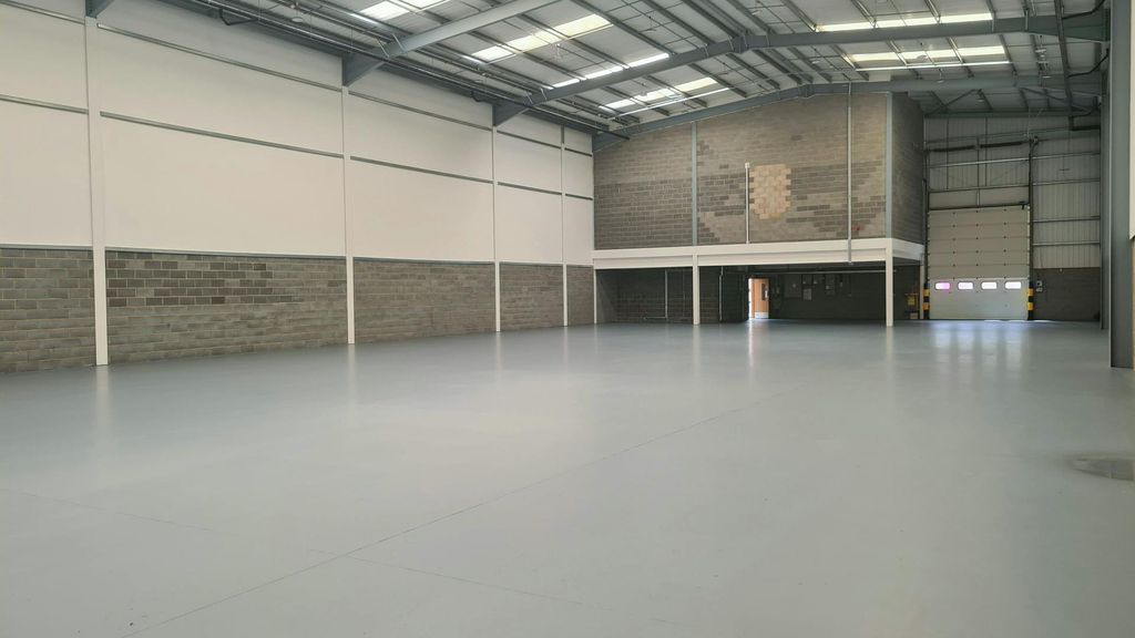 Property photo 2 of 11 2-Warehouse_0.1-4.Jpg