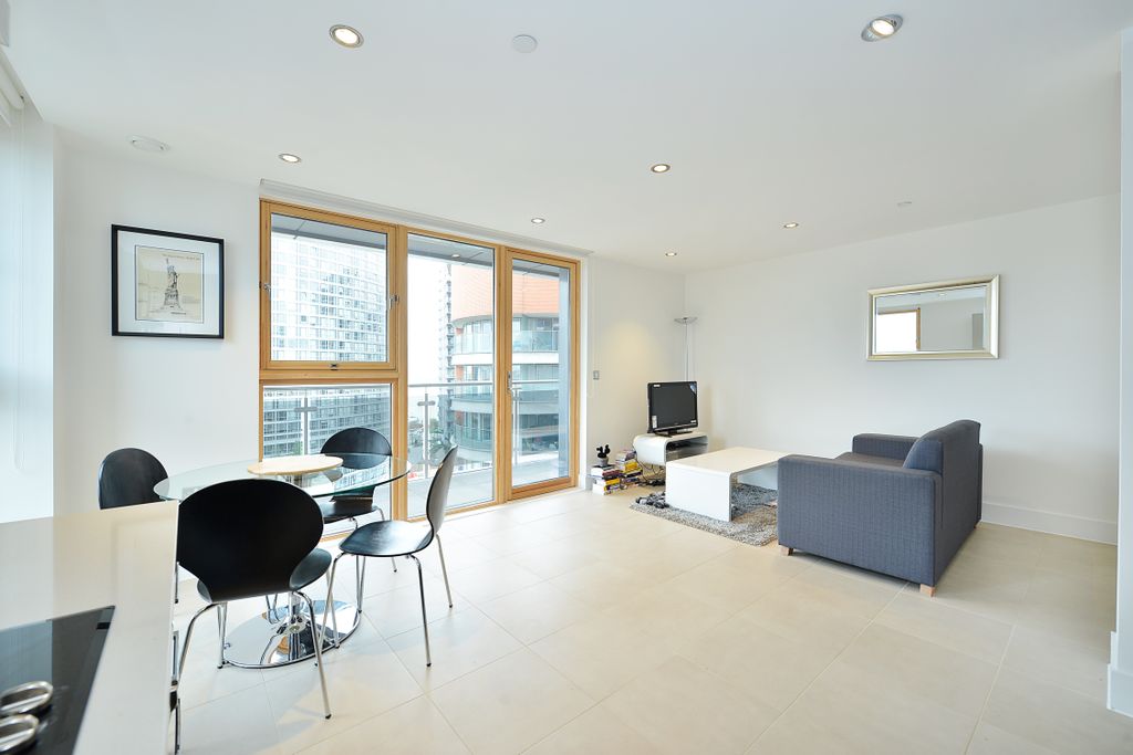 Property photo 3 of 9