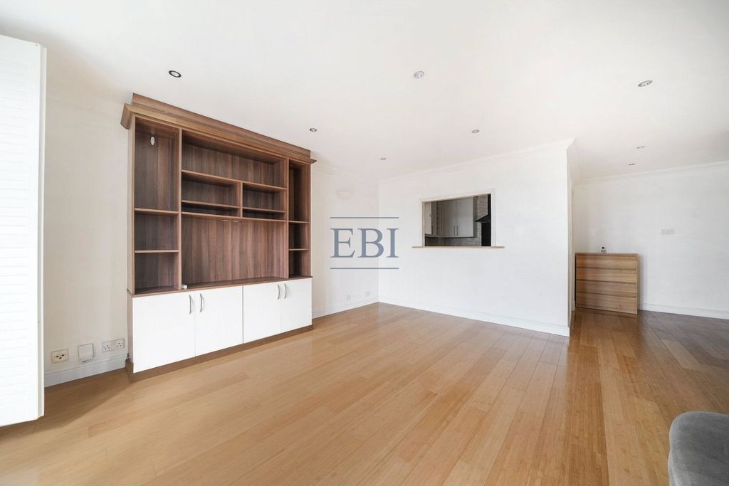 Property photo 2 of 15 Picture No. 02