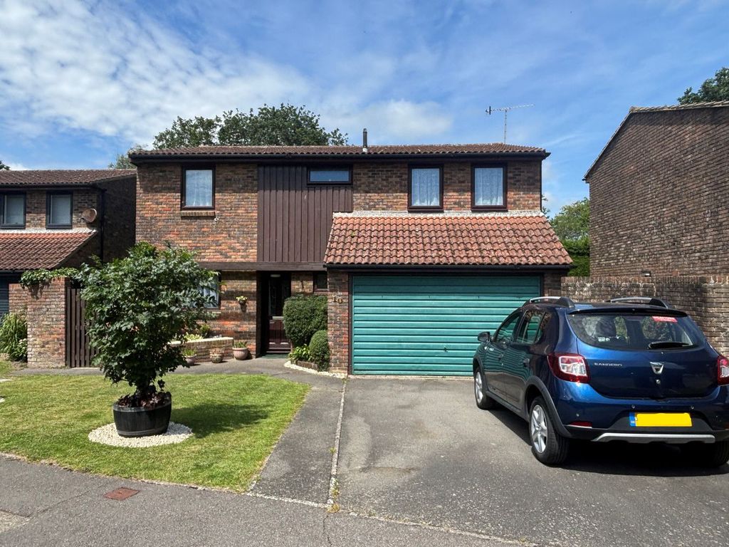 Property photo 1 of 17
