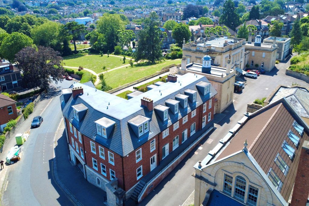 Property photo 2 of 24 Aerial House