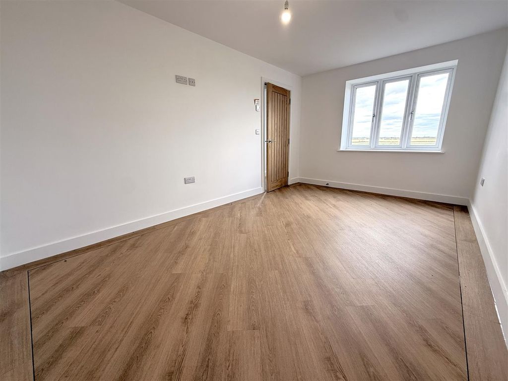 Property photo 3 of 22 Img_9815.Jpg