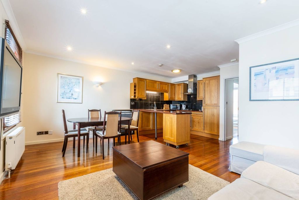 Property photo 3 of 5