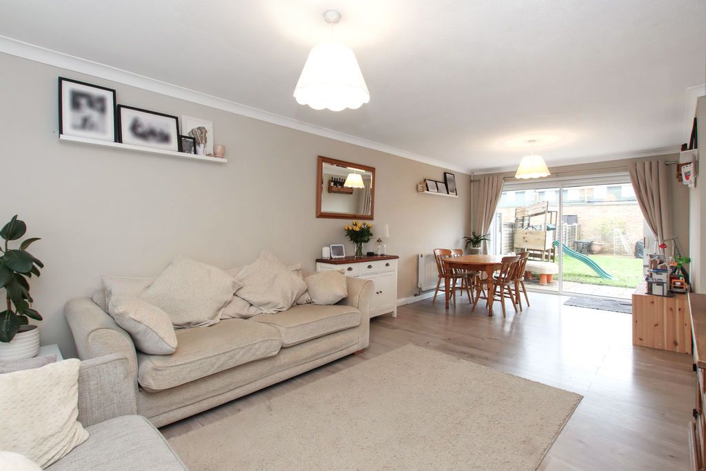 Property photo 2 of 14 Photo 12