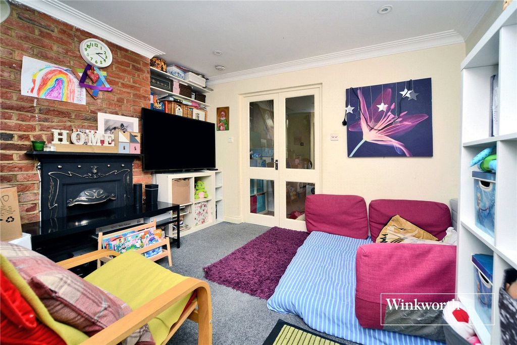 Property photo 2 of 12 Picture No. 19