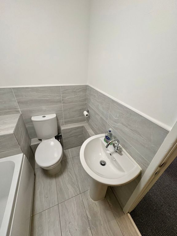 Additional image 5 of 3 bed flat to rentThe Cross, Neston CH64