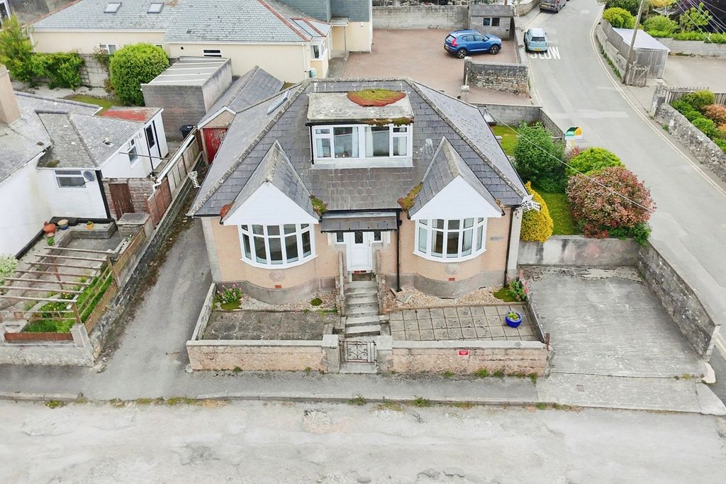 Property photo 1 of 17 Photo