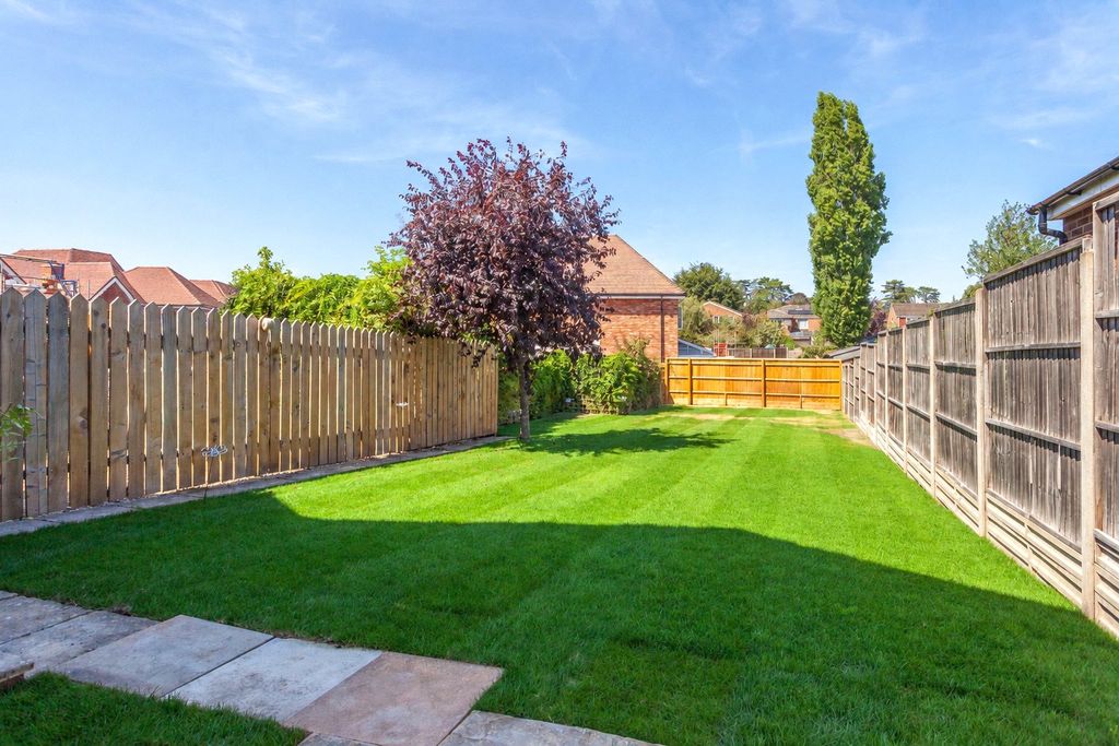 Property photo 2 of 13 Picture No. 31