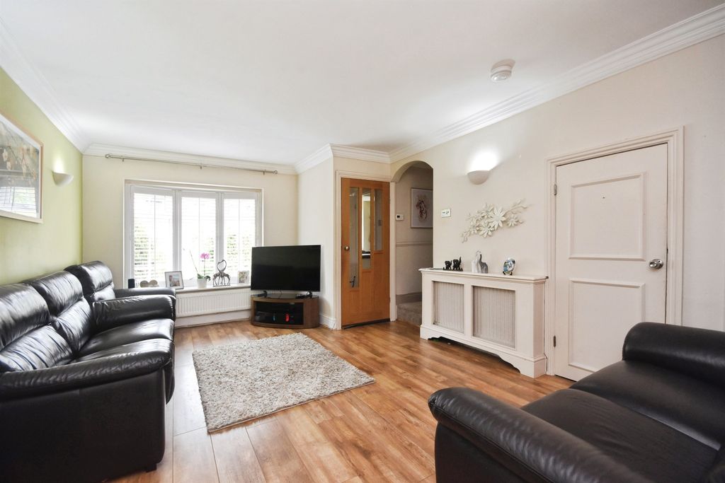 Property photo 3 of 15