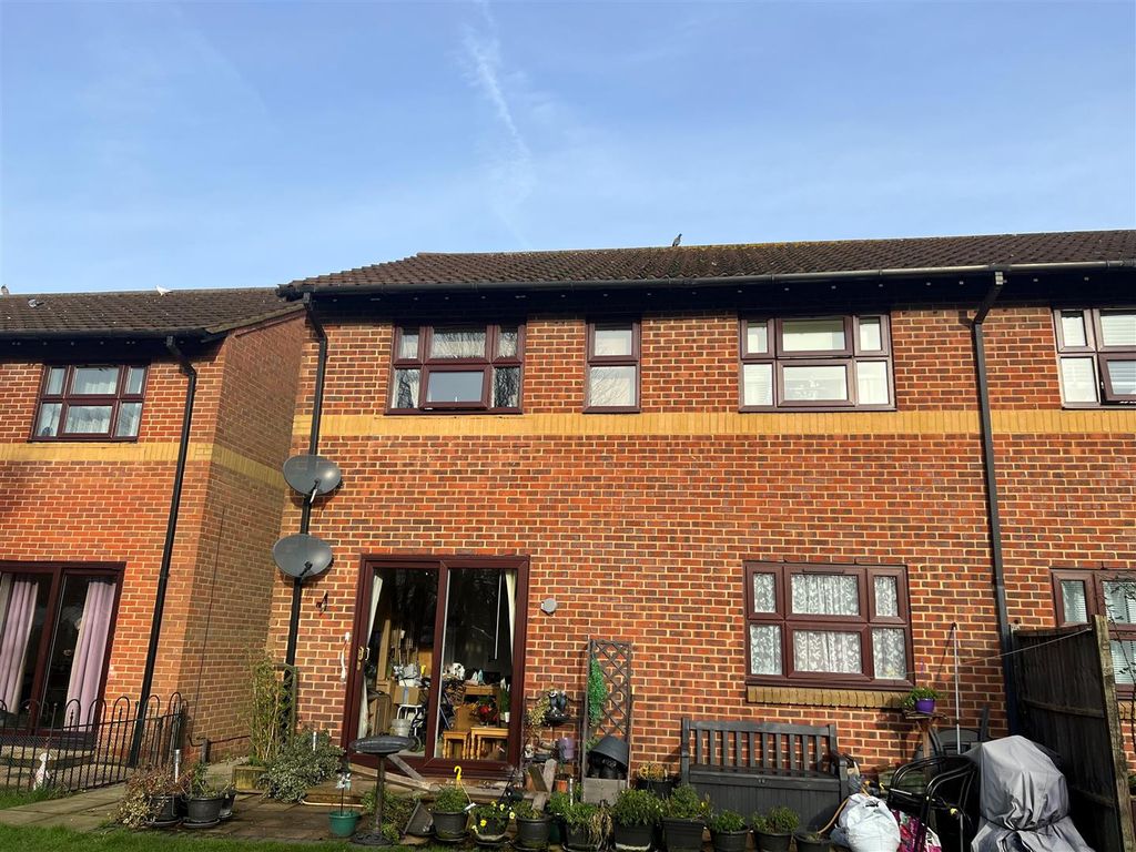 Property photo 2 of 8 Cherwell Court - Rear.Jpg