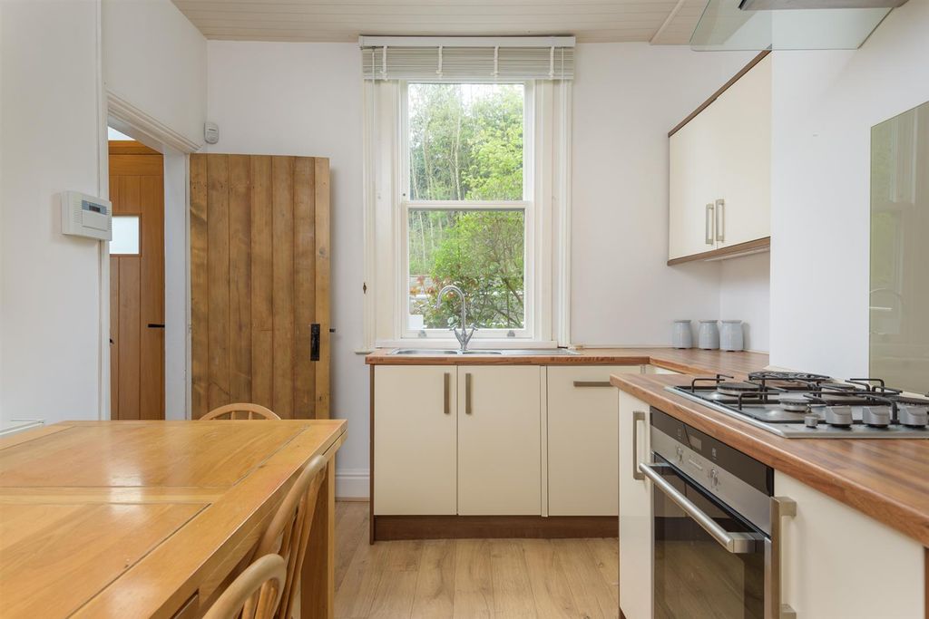 Property photo 3 of 14 Untitled-10.Jpg