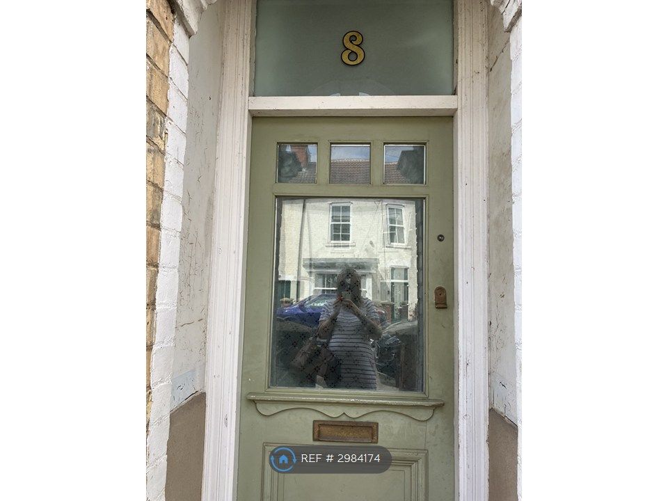 Property photo 1 of 5