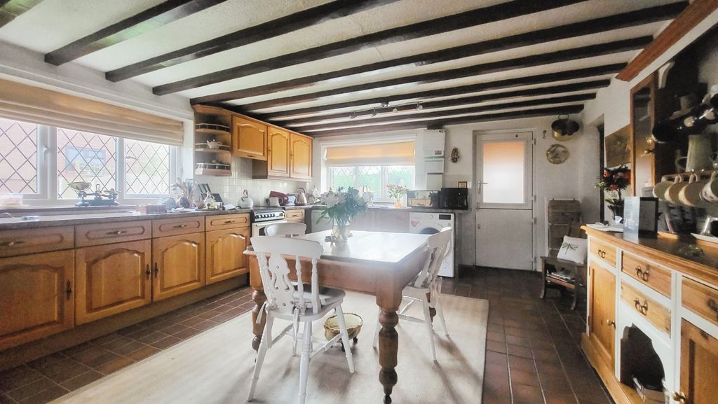 Property photo 3 of 33 4Bd84A85072Aaffb68023Df490E09F3Accb28d2A.Jpg