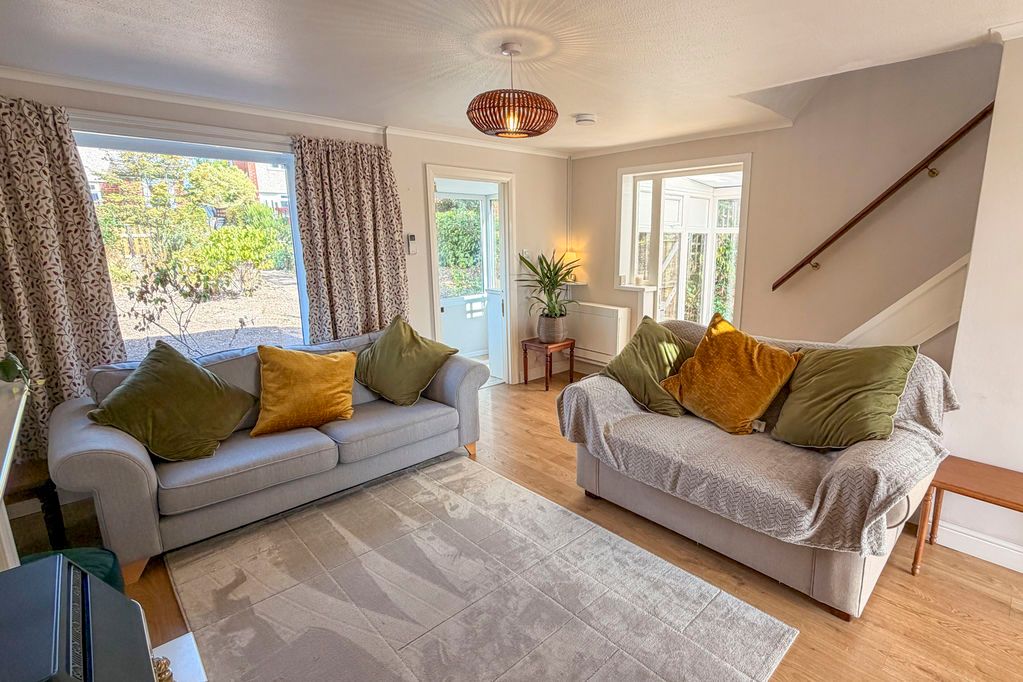 Property photo 3 of 19 Sitting Room