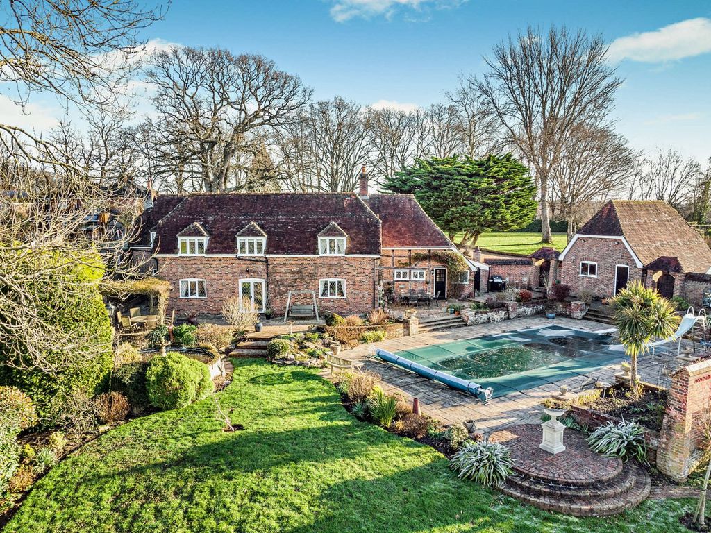 Property photo 1 of 18 Rear