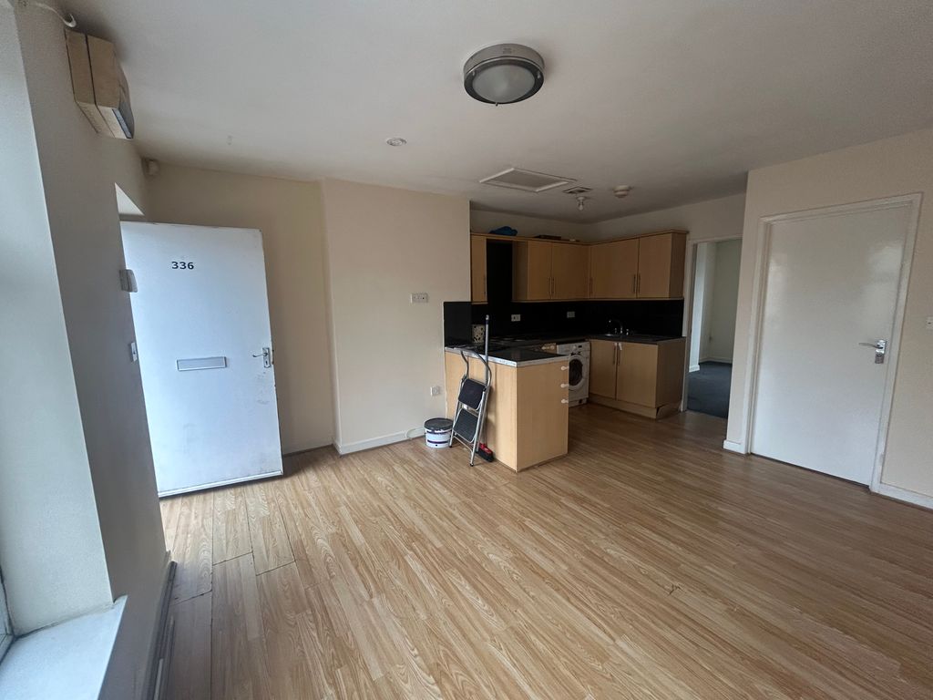 Property photo 3 of 7 Image