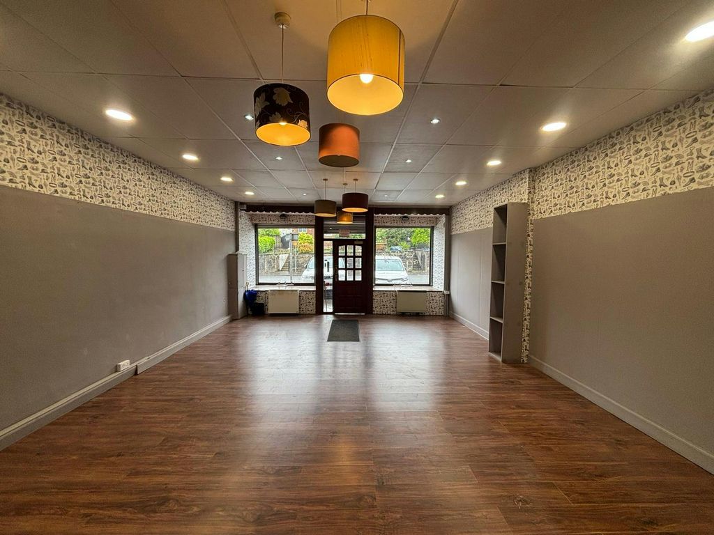 Property photo 2 of 5 11 Eaglesham Road