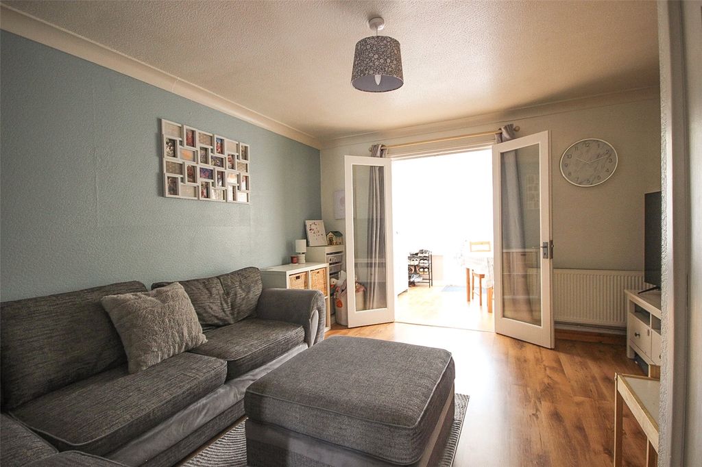 Property photo 2 of 10 Picture No. 06