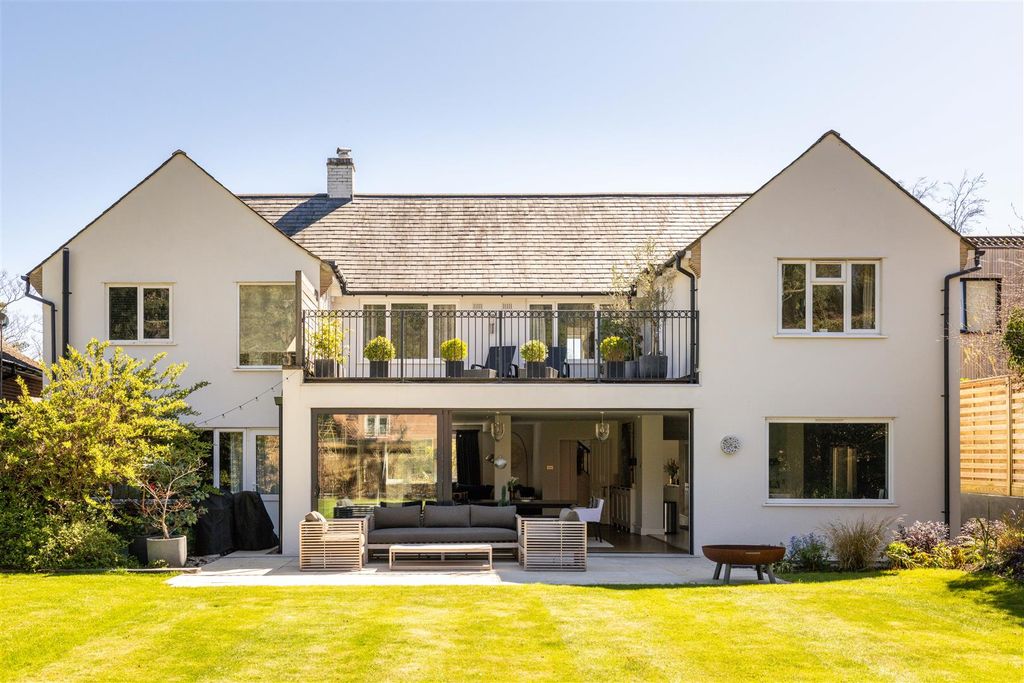 Property photo 1 of 29