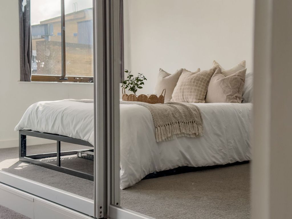 Property photo 2 of 26