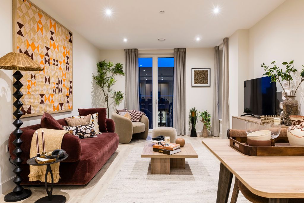 Property photo 1 of 27