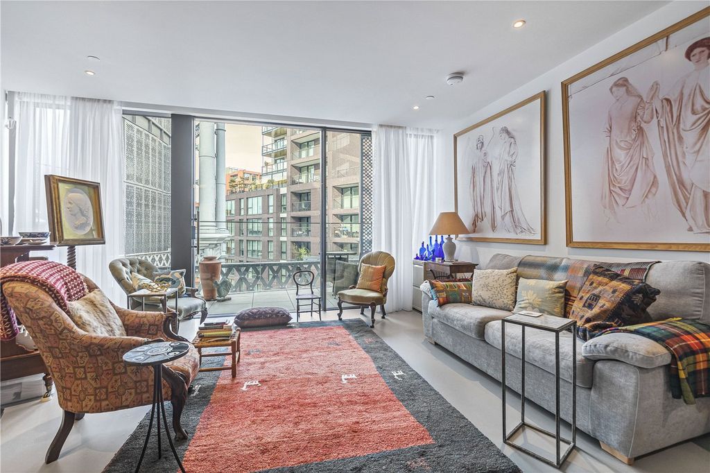 Property photo 2 of 21 Picture No. 08