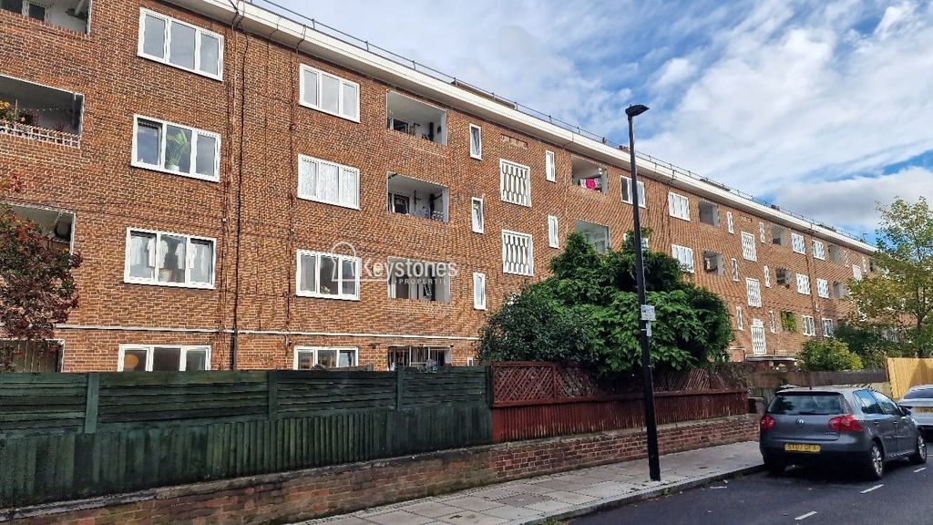 Property photo 1 of 7 Building