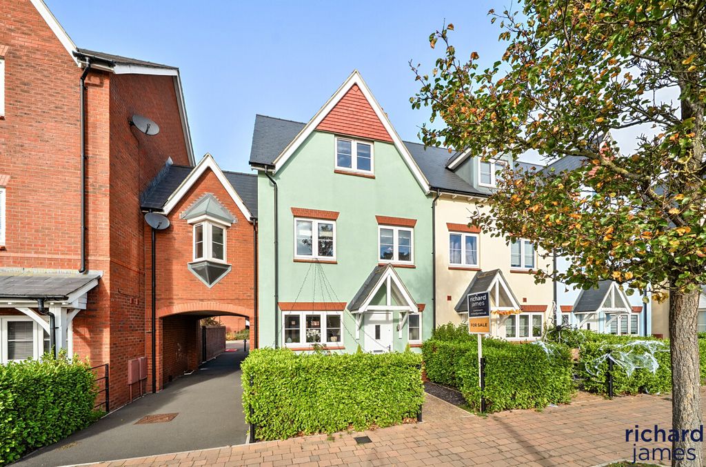 Property photo 1 of 16 0c2Cba31950c42Dbad04d8Cb9Be725d0