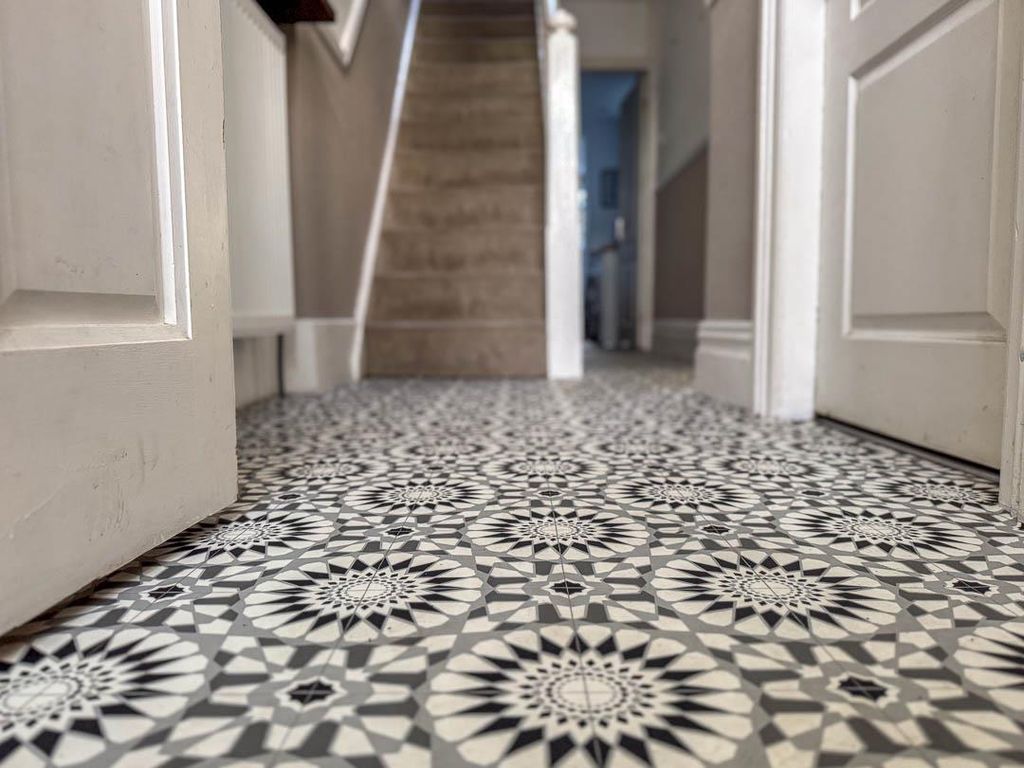 Property photo 3 of 29 13 Auburn Road, Onchan (24).Jpg