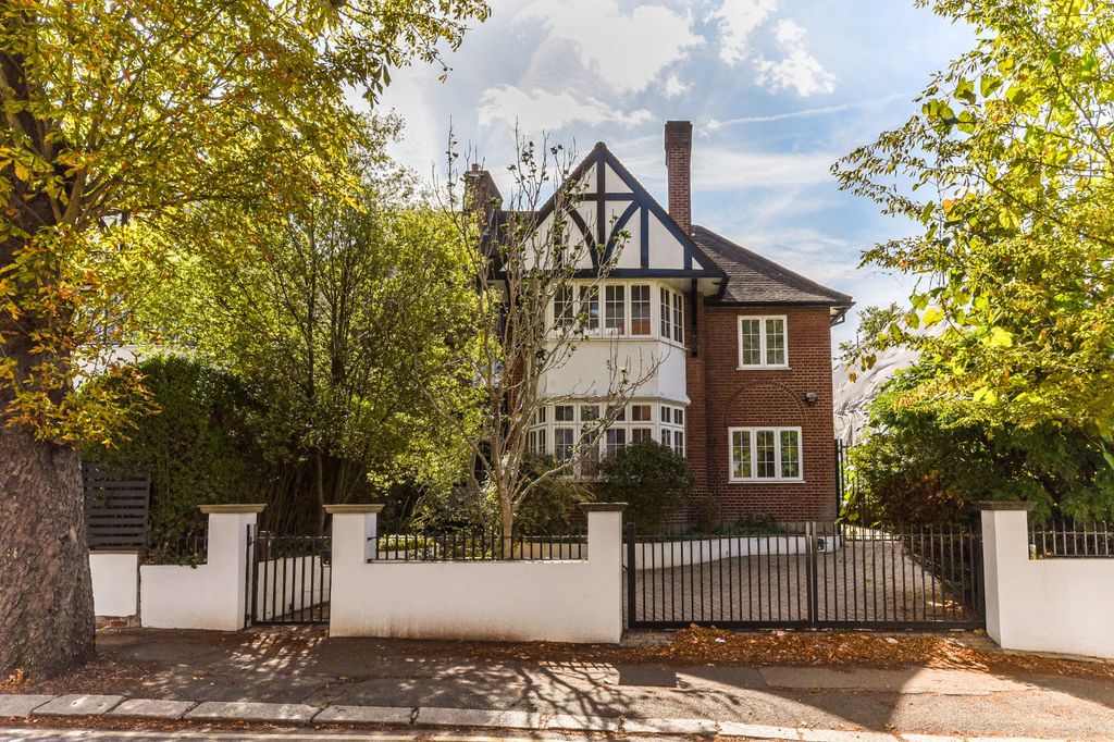 Property photo 1 of 17 Picture No. 06