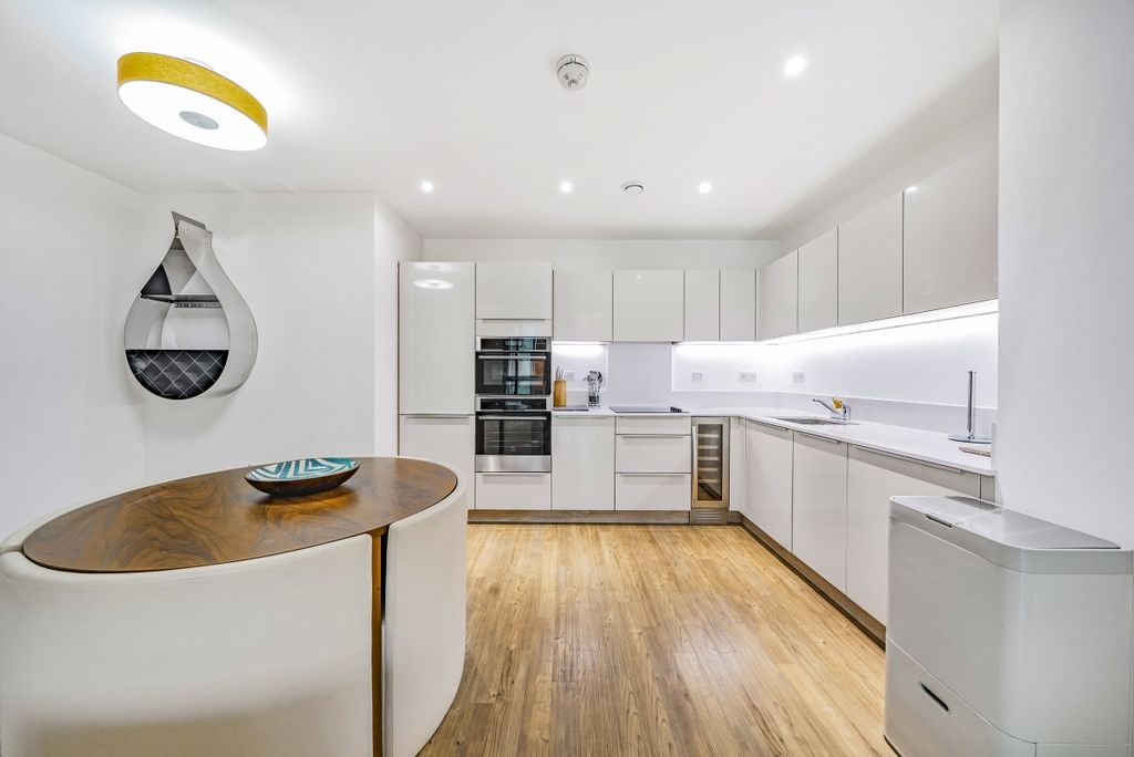 Property photo 2 of 18 1115101 (4)