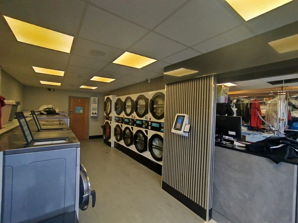 Property photo 2 of 9 Photo 1