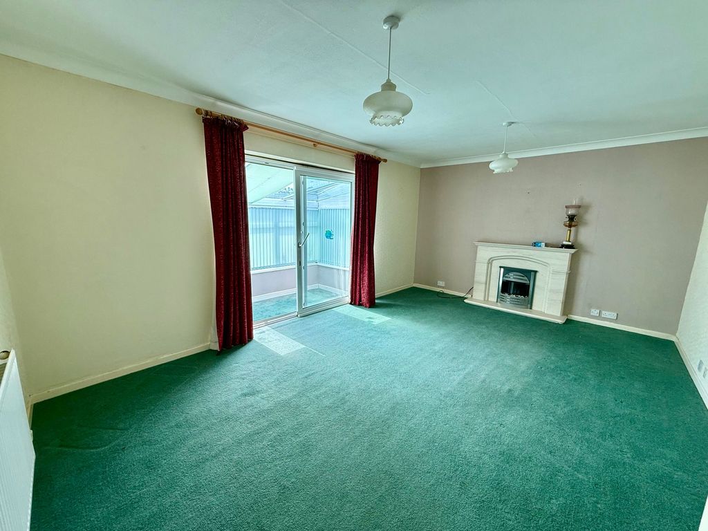 Property photo 3 of 21