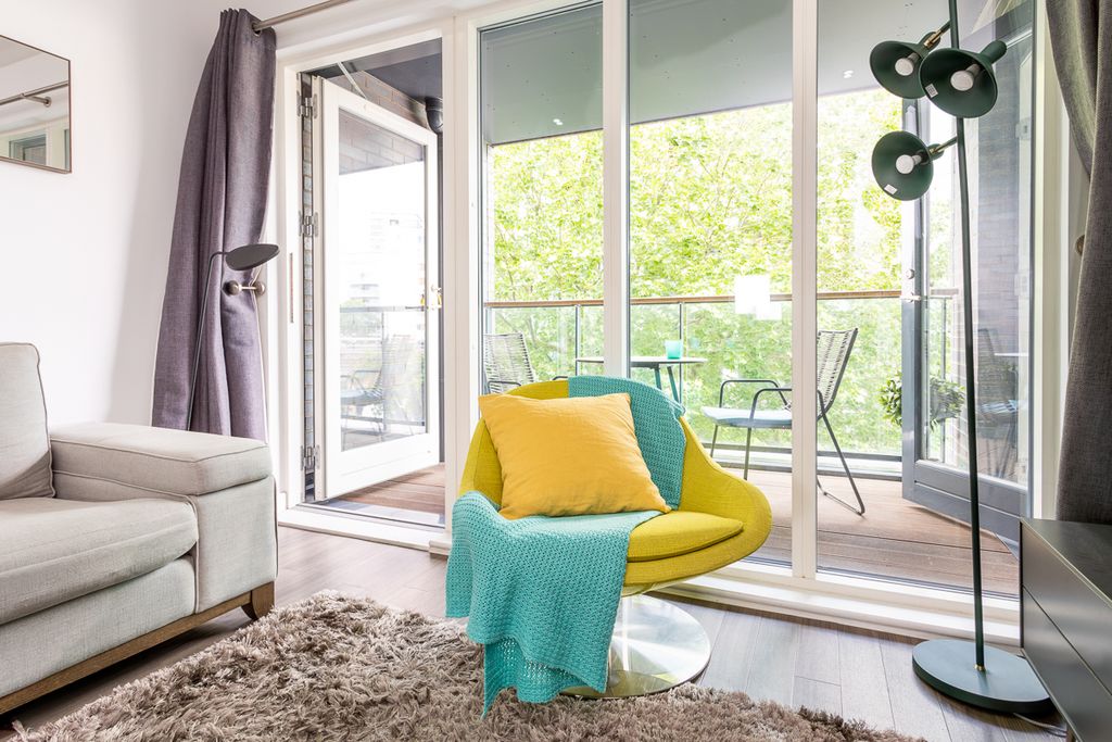 Property photo 2 of 28