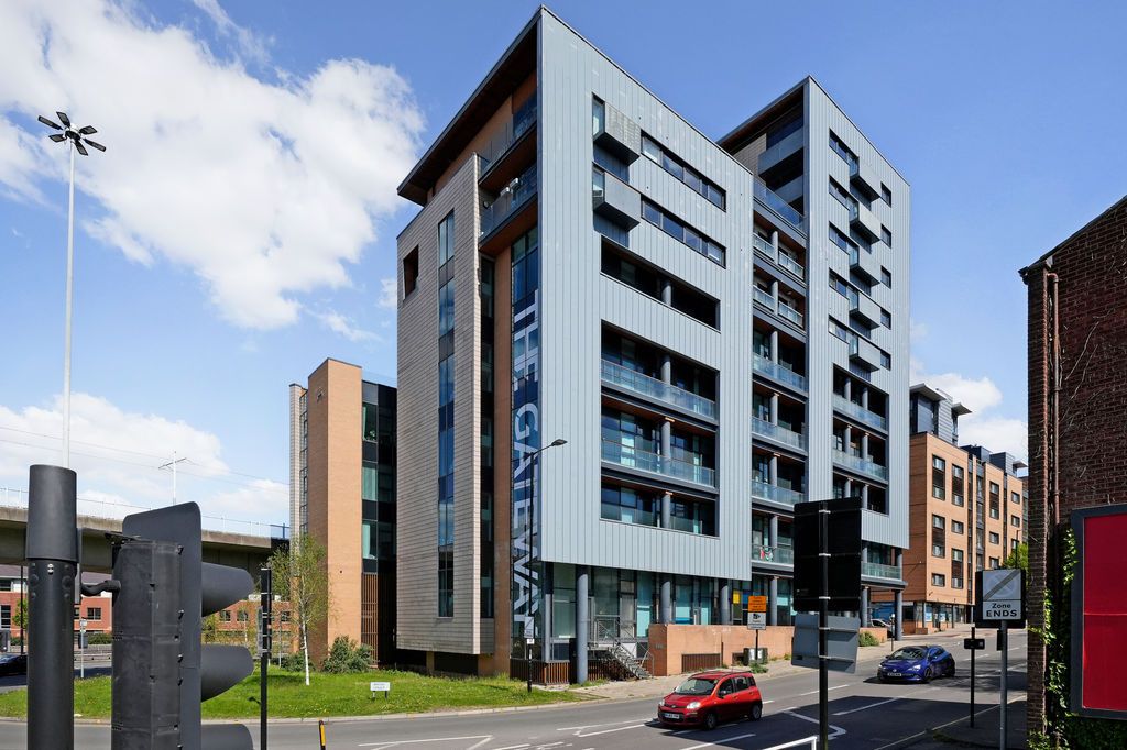 Property photo 1 of 29 External