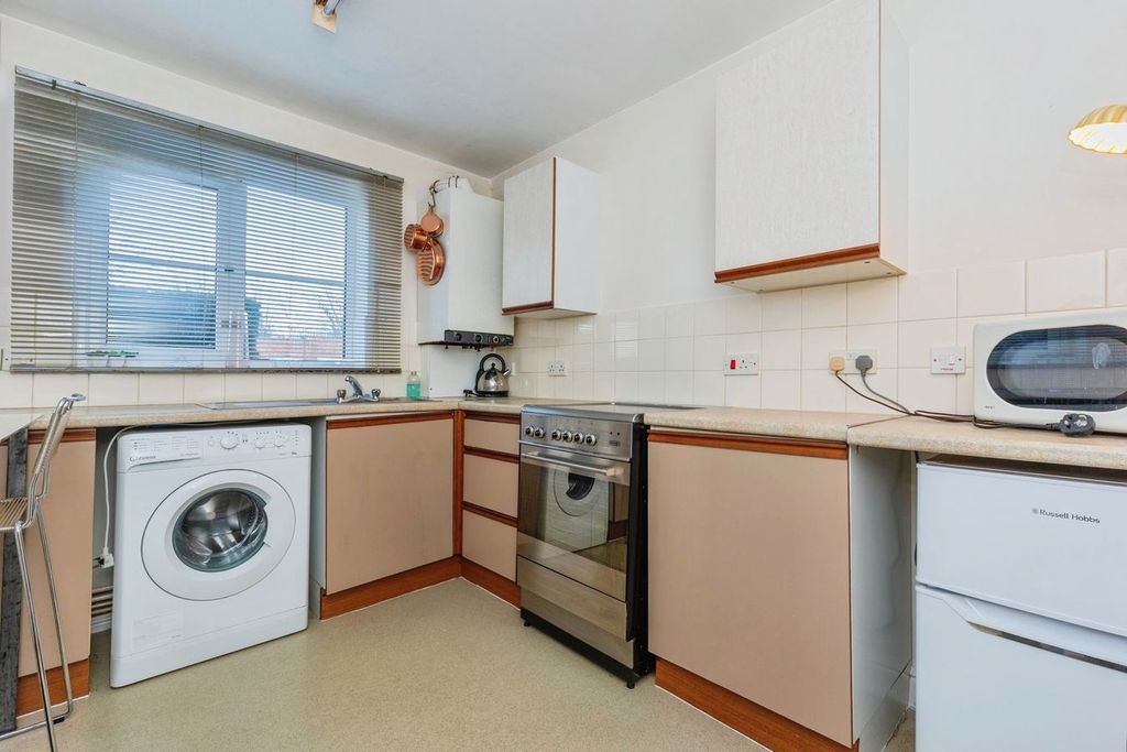 Property photo 2 of 14