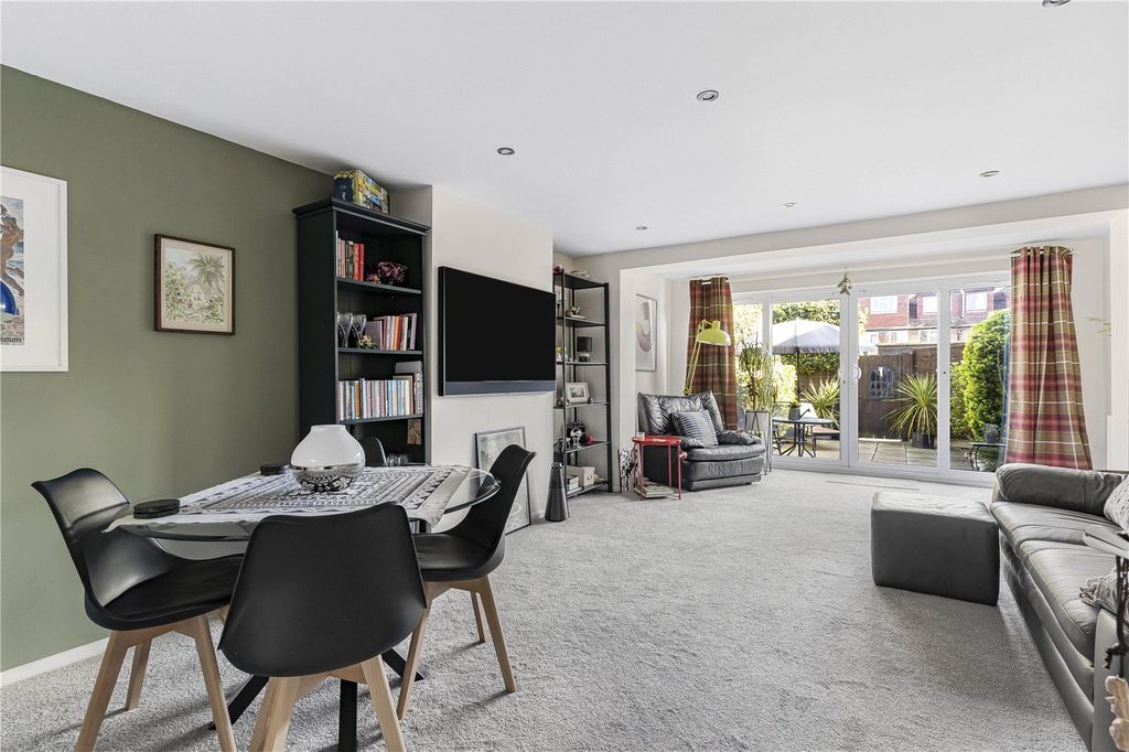 Property photo 2 of 15 Reception Room