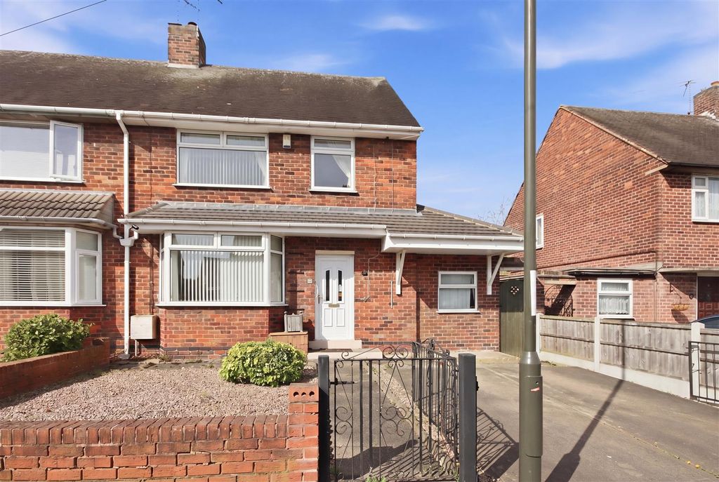 Property photo 1 of 20 Front