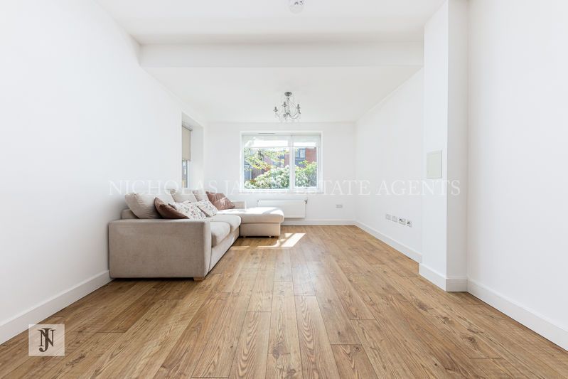 Property photo 2 of 15 Photo 5