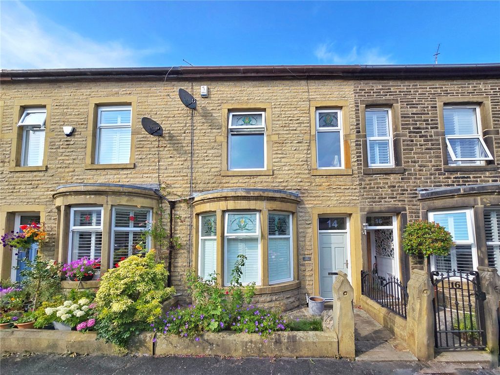 Property photo 1 of 32 Attractive Period Hm
