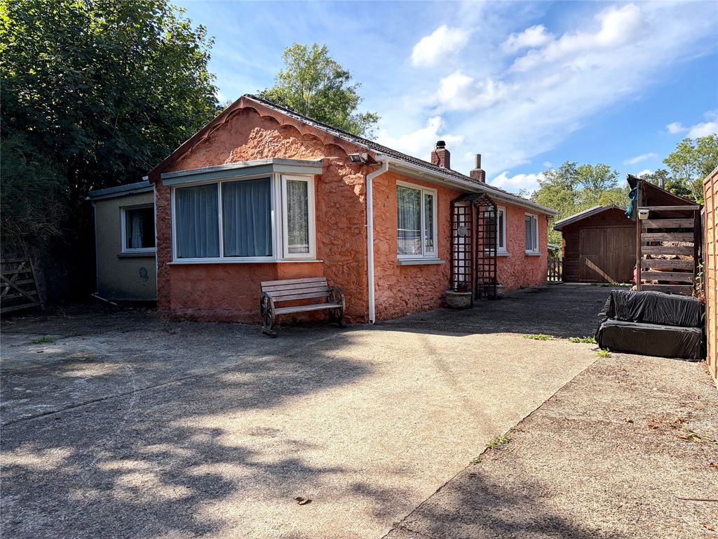 Property photo 1 of 41 Picture No. 63