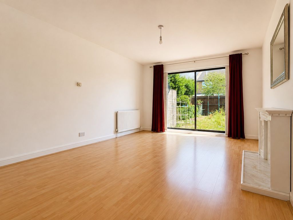 Property photo 1 of 7 Photo 7
